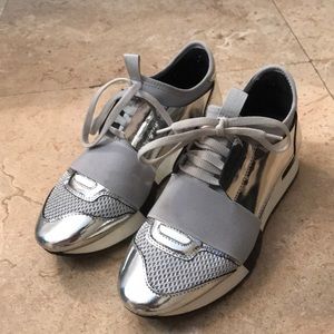 Authentic Balenciaga runner sneaker 36